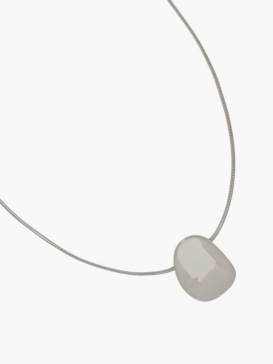 Silver Tone Pendant Necklace Lobster Clasp Closure