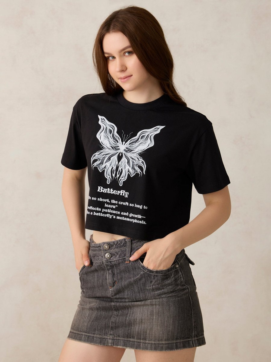 Black Cropped Graphic T-Shirt