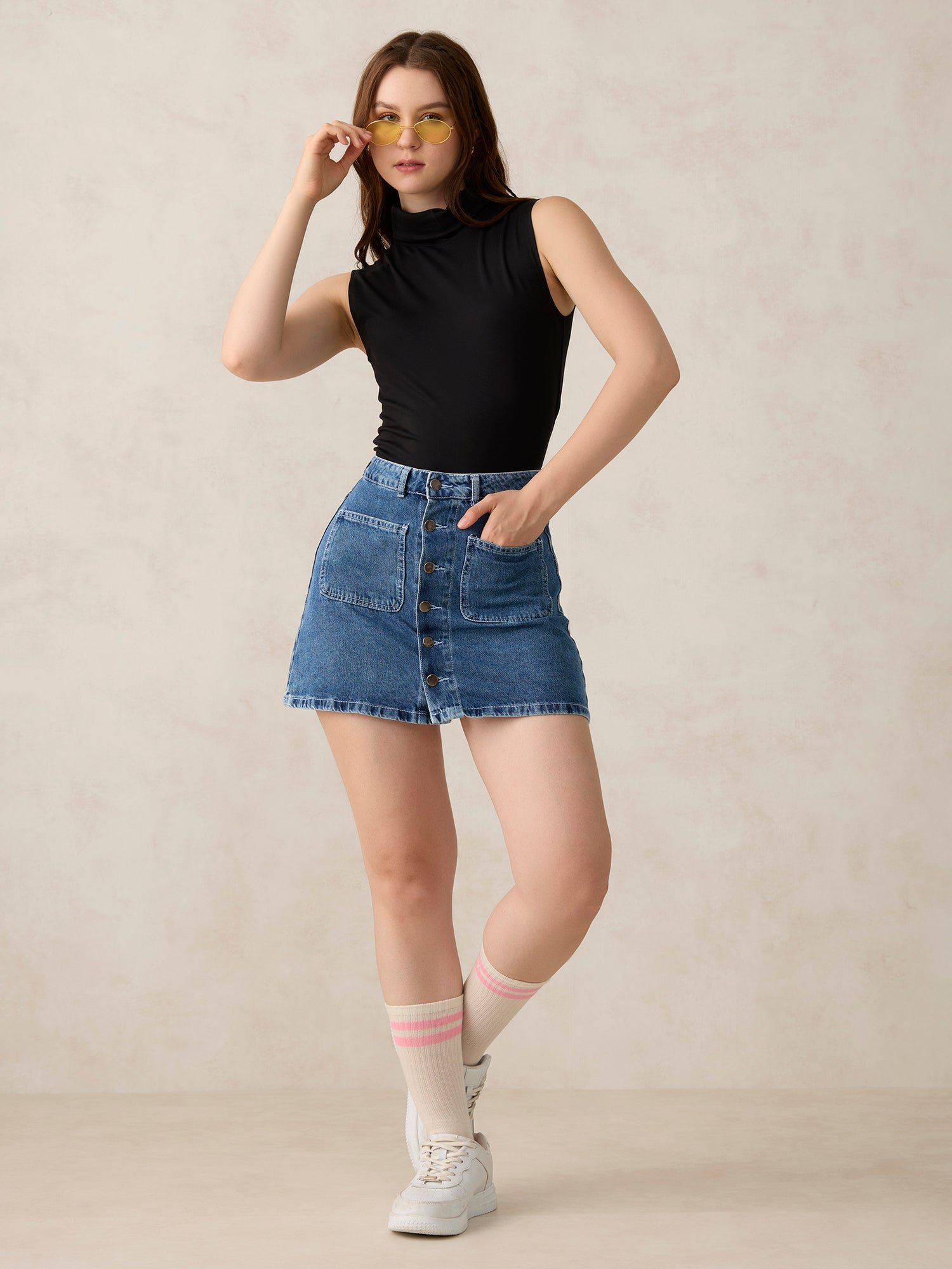 Black Sleeveless High Neck Tank Top