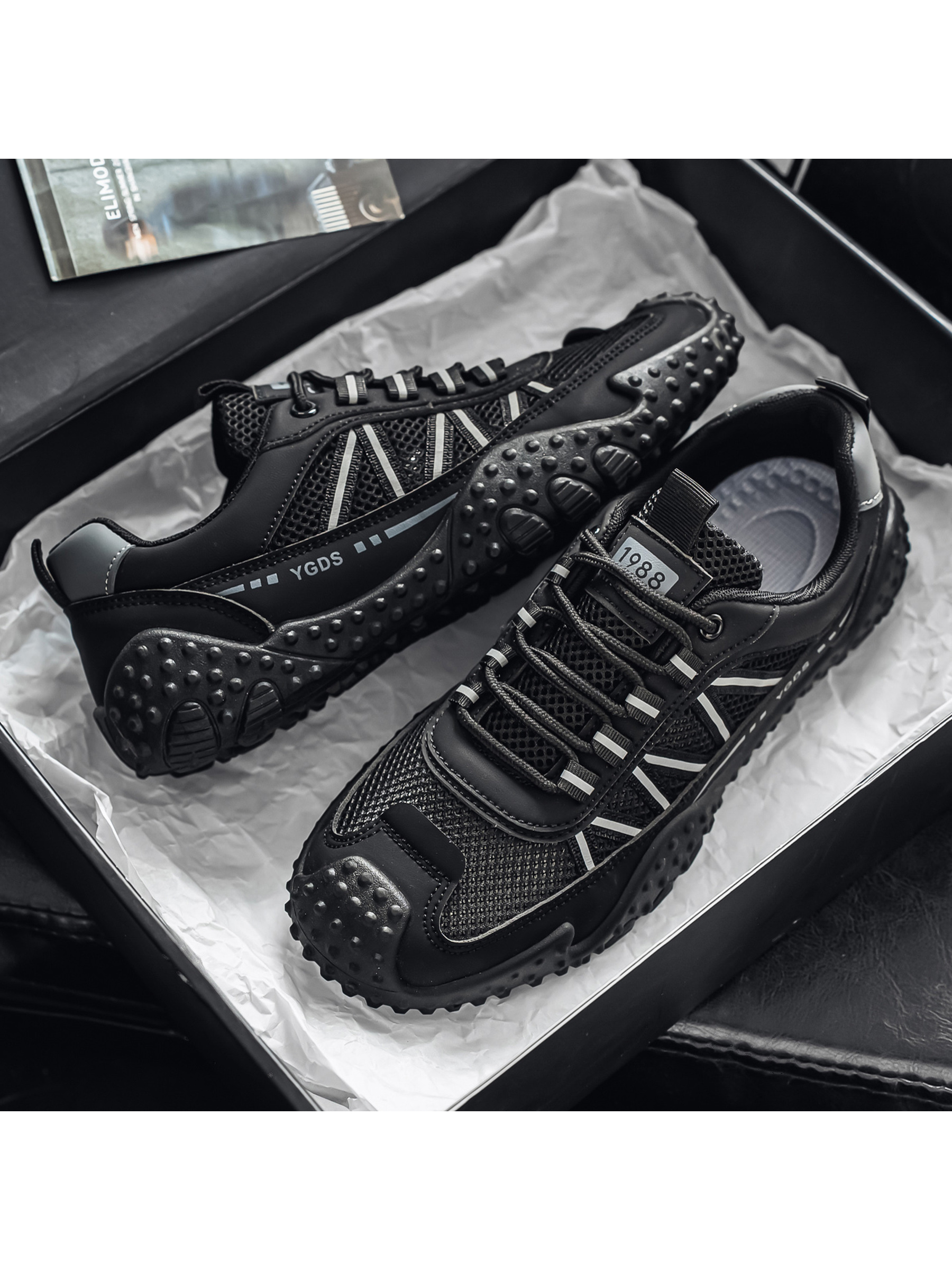 Mesh Sports-Style Sneakers