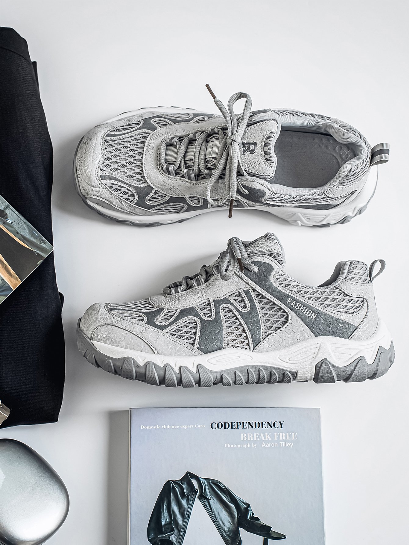 Mens Grey Textured Lace Up Sneakers
