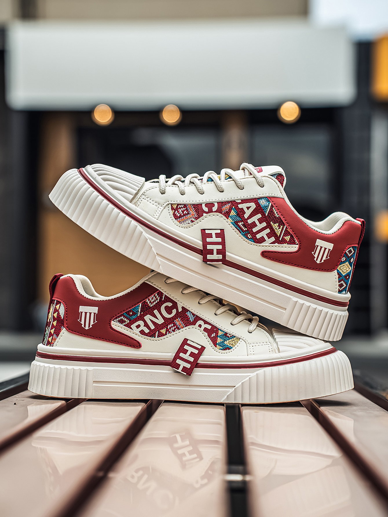 Casual Sneakers with Geometric Pattern