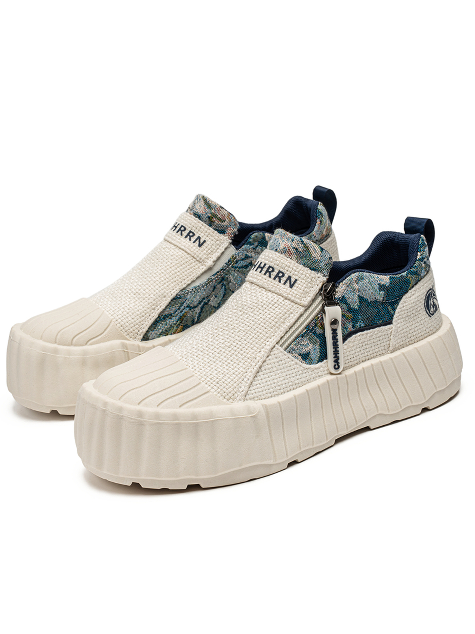 Casual Sneakers with Zipper Detail