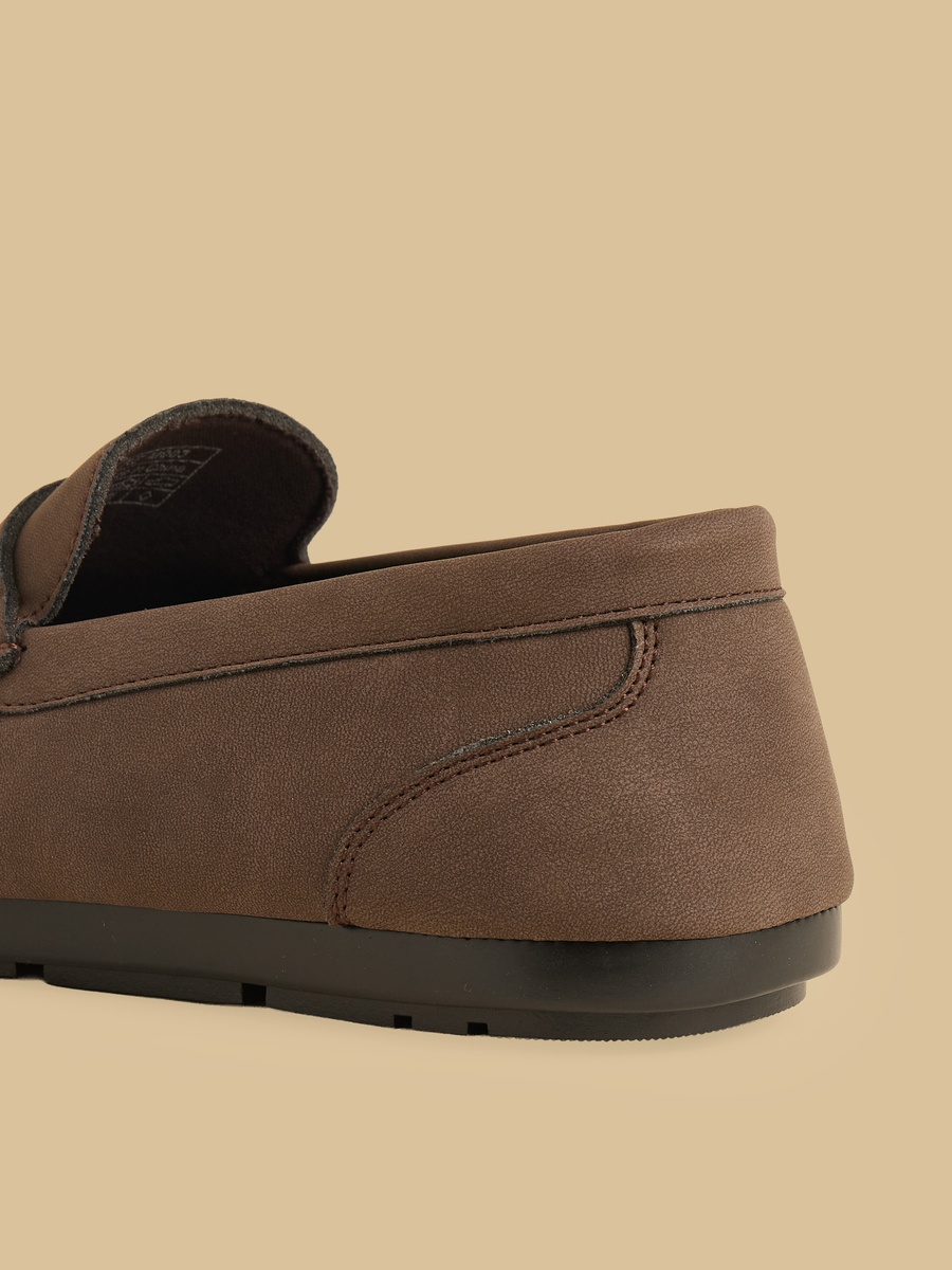 Cutout Detail Slip-On Shoes