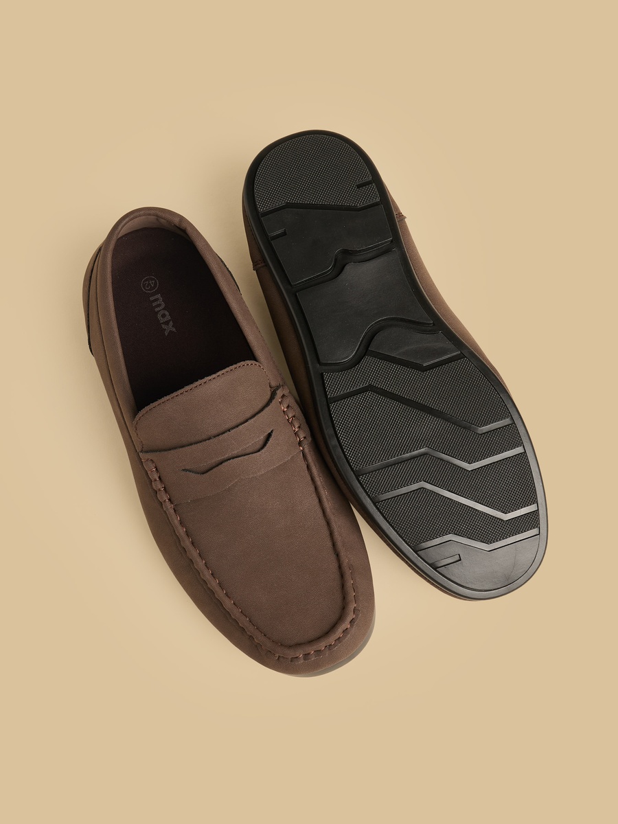 Cutout Detail Slip-On Shoes