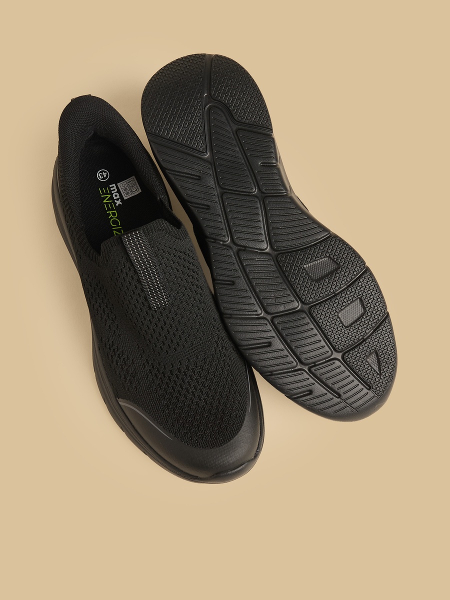 Flyknit Textured Slip-On Sports Shoes