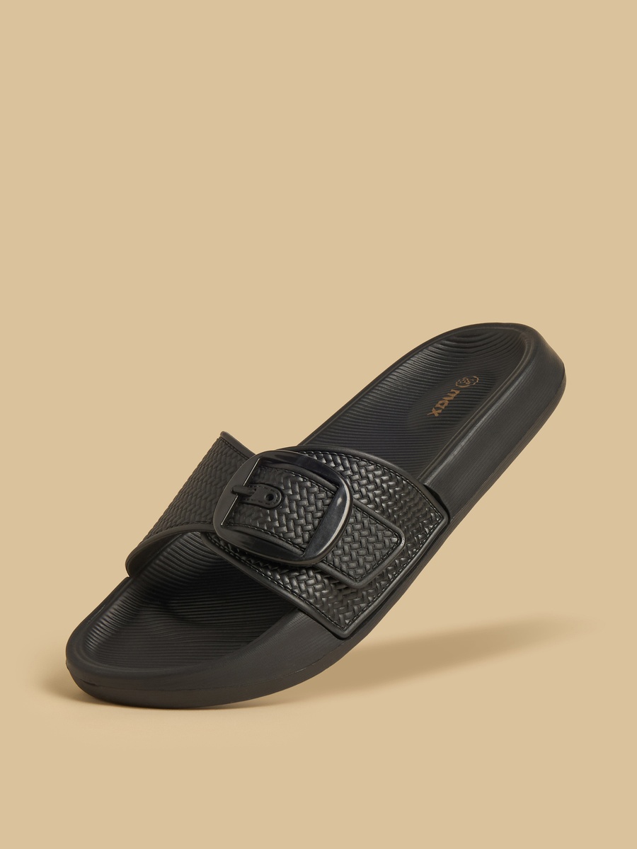Buckle Accent Slides