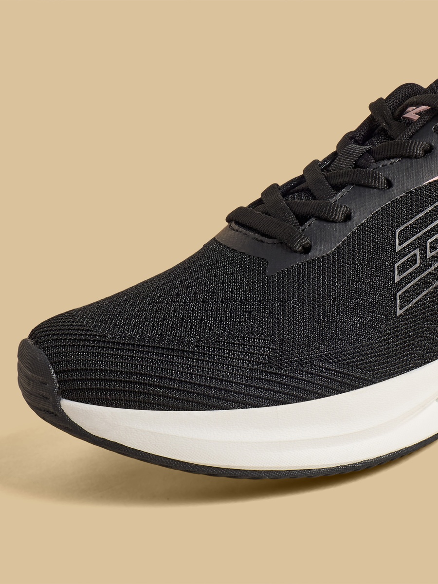 Textured Sports Shoes with Lace-Up Closure
