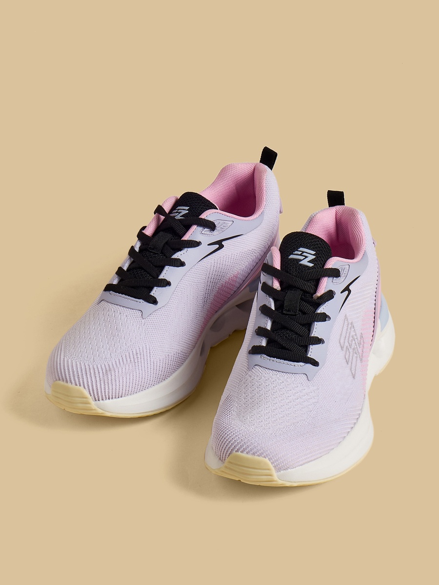 Textured Sports Shoes with Lace-Up Closure