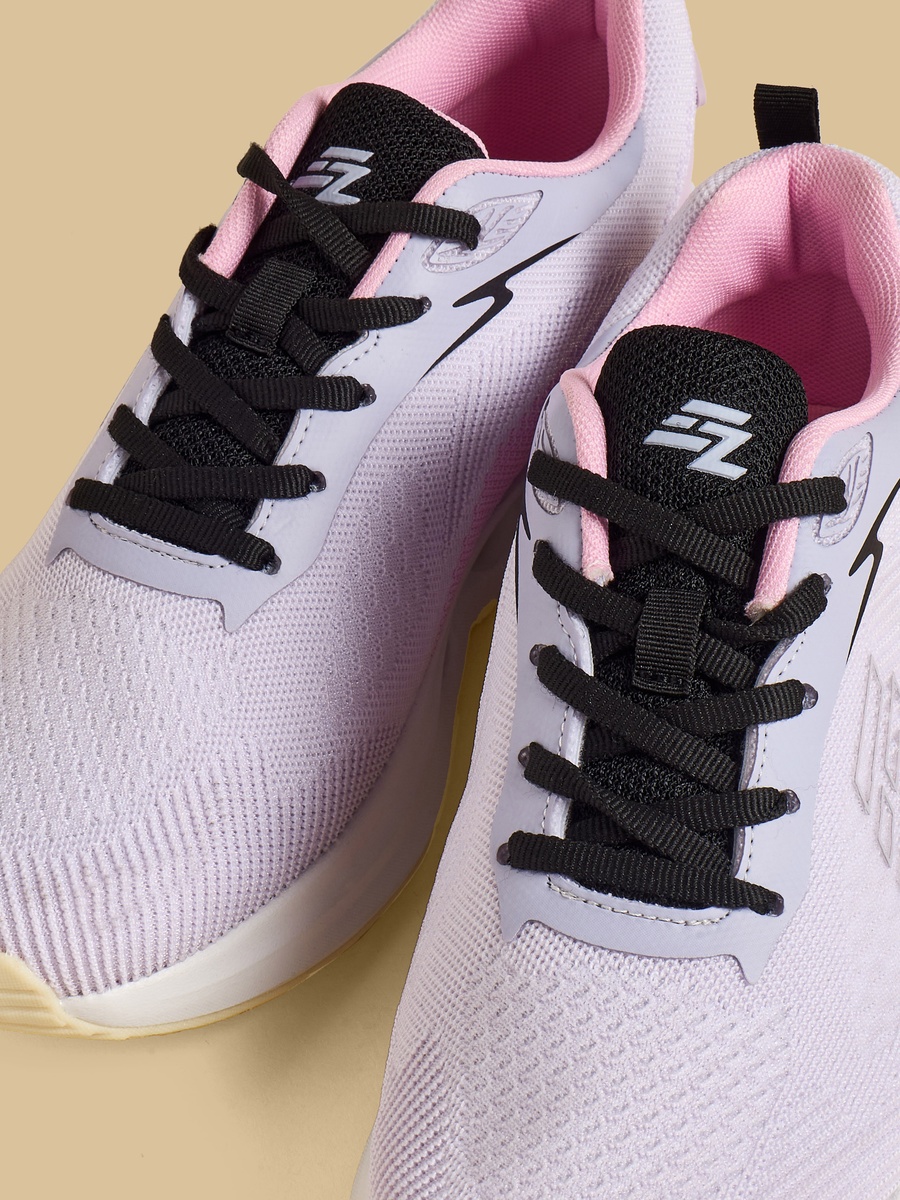 Textured Sports Shoes with Lace-Up Closure