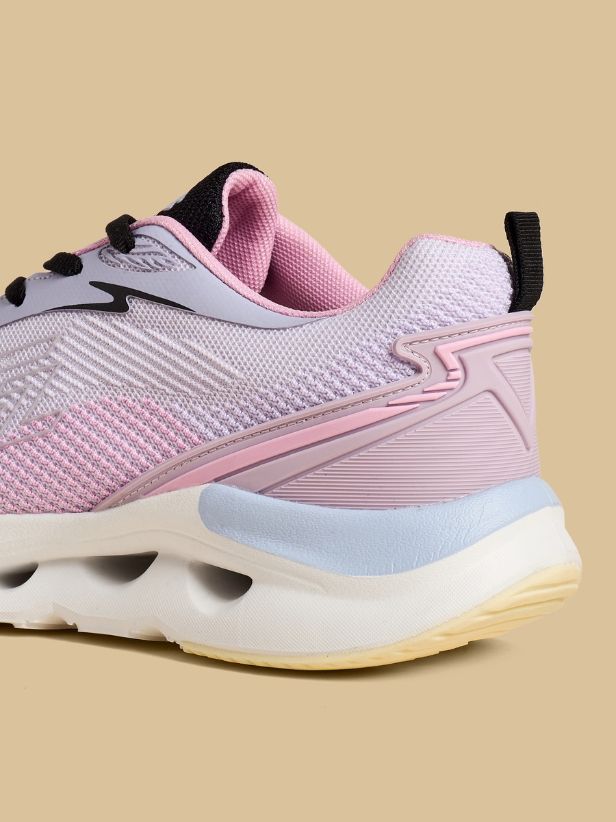 Textured Sports Shoes with Lace-Up Closure