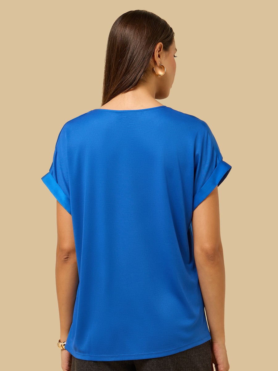Extended Sleeves Top