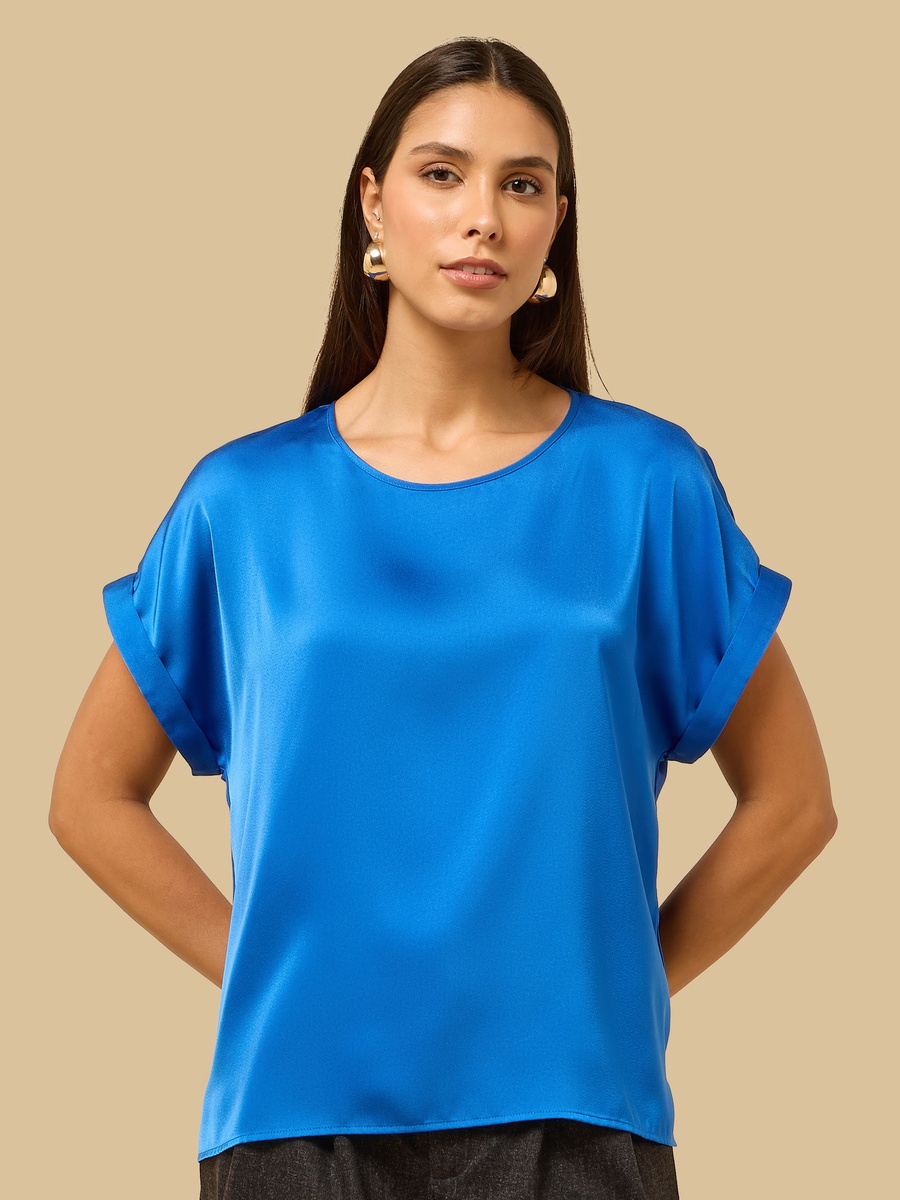 Extended Sleeves Top