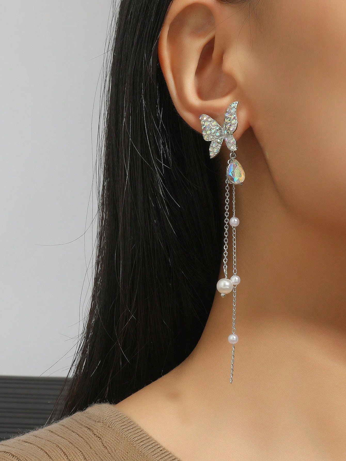 Butterfly Dangle Earrings with Pearls