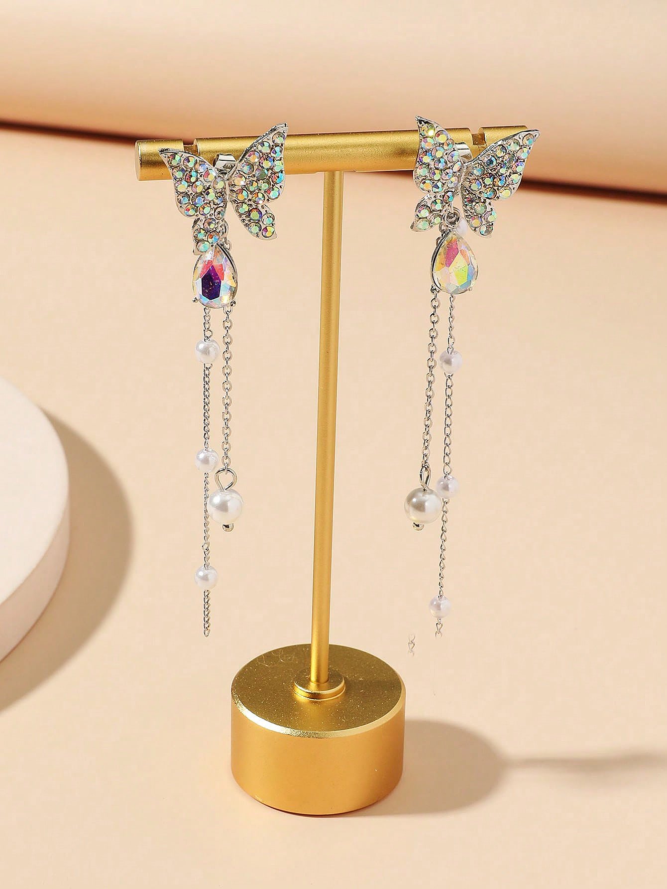 Butterfly Dangle Earrings with Pearls