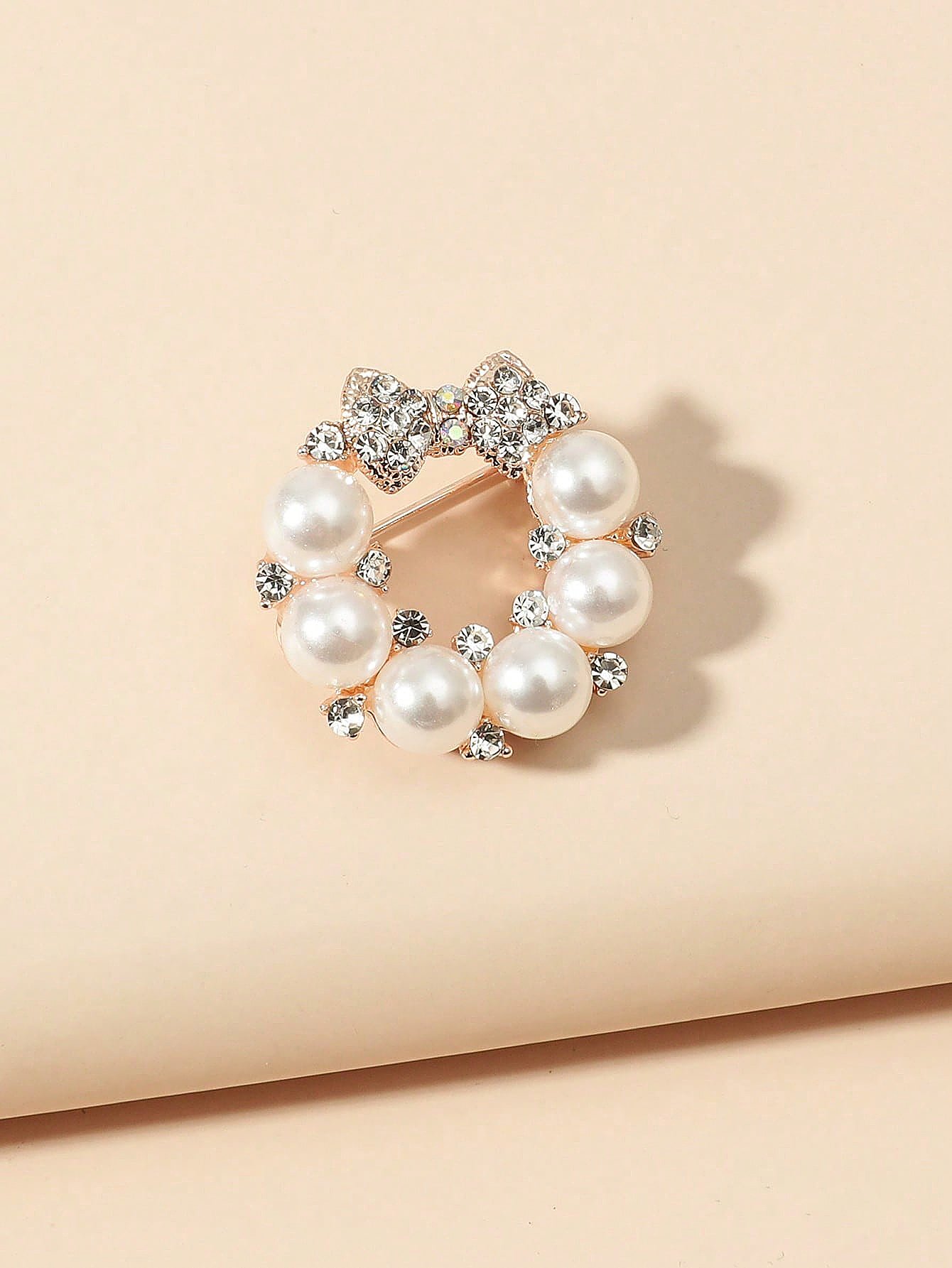Elegant Copper Pearl and Crystal Wreath Brooch
