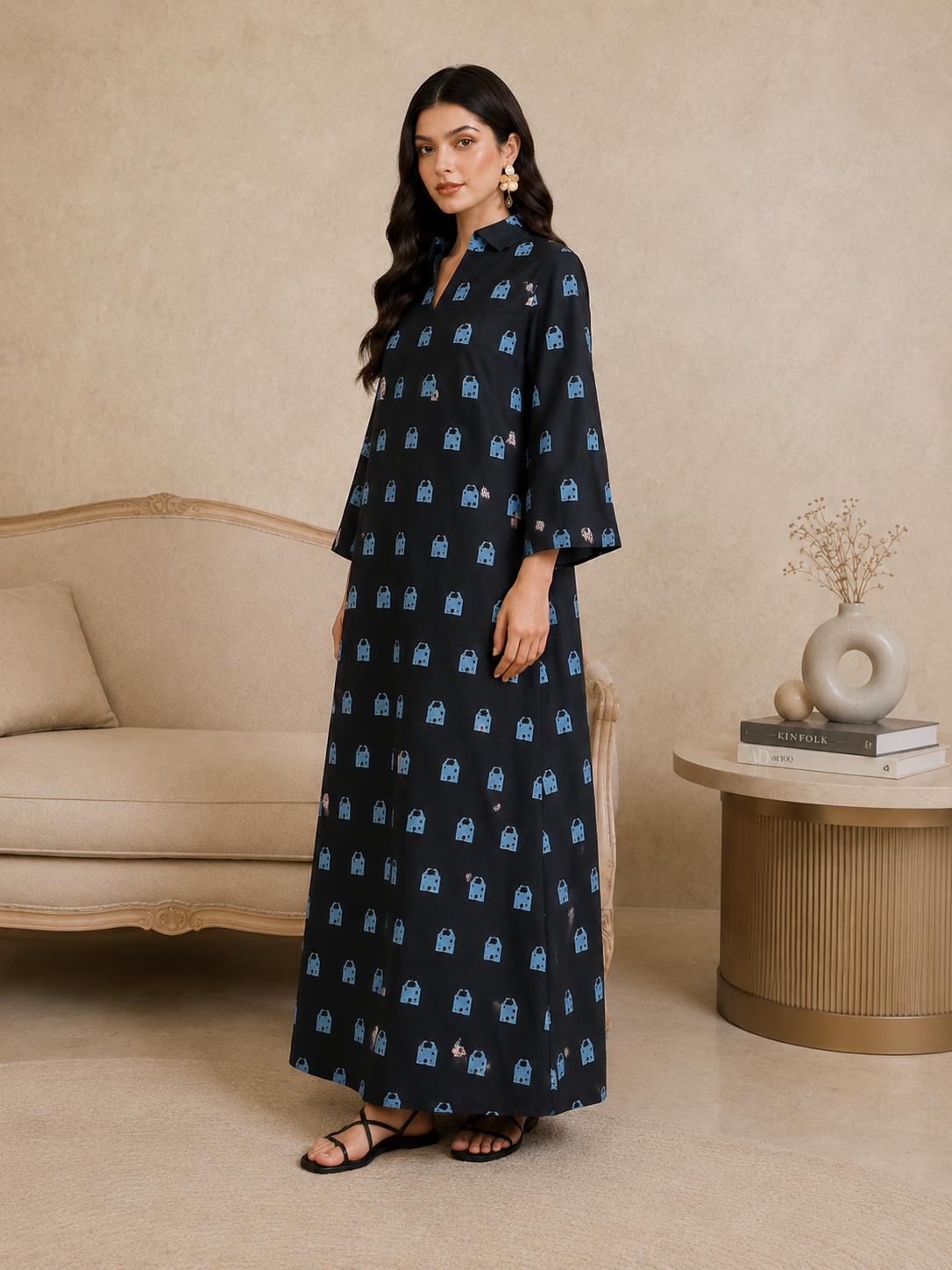 جلابية طويلة بنمط مميز