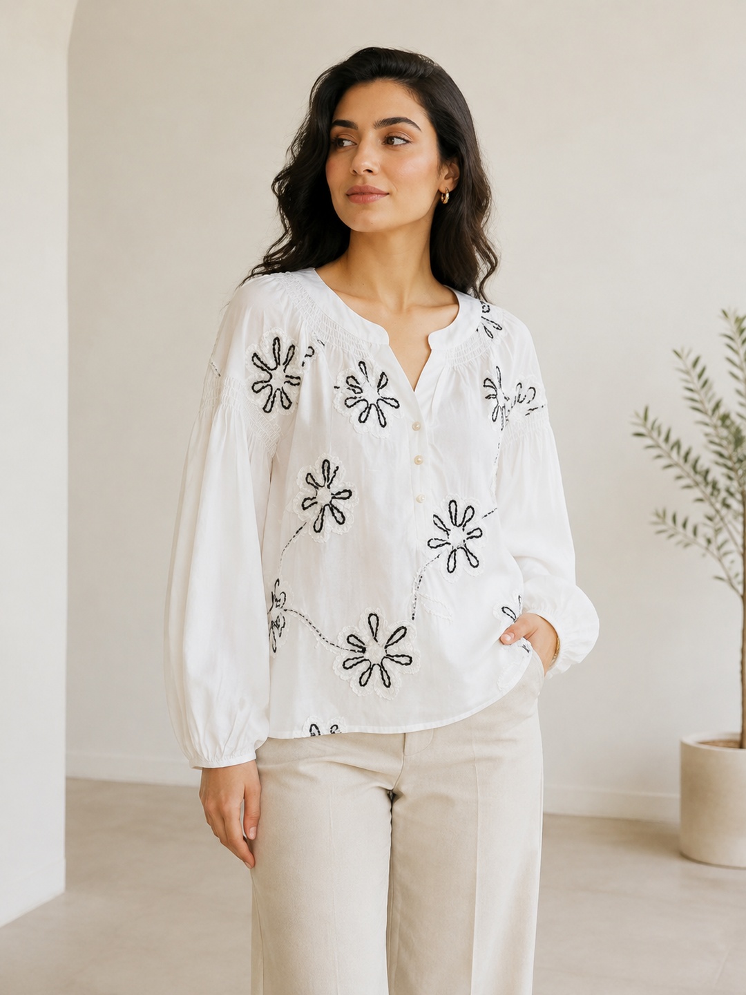 White Flower Embroidery Long Sleeve Blouse