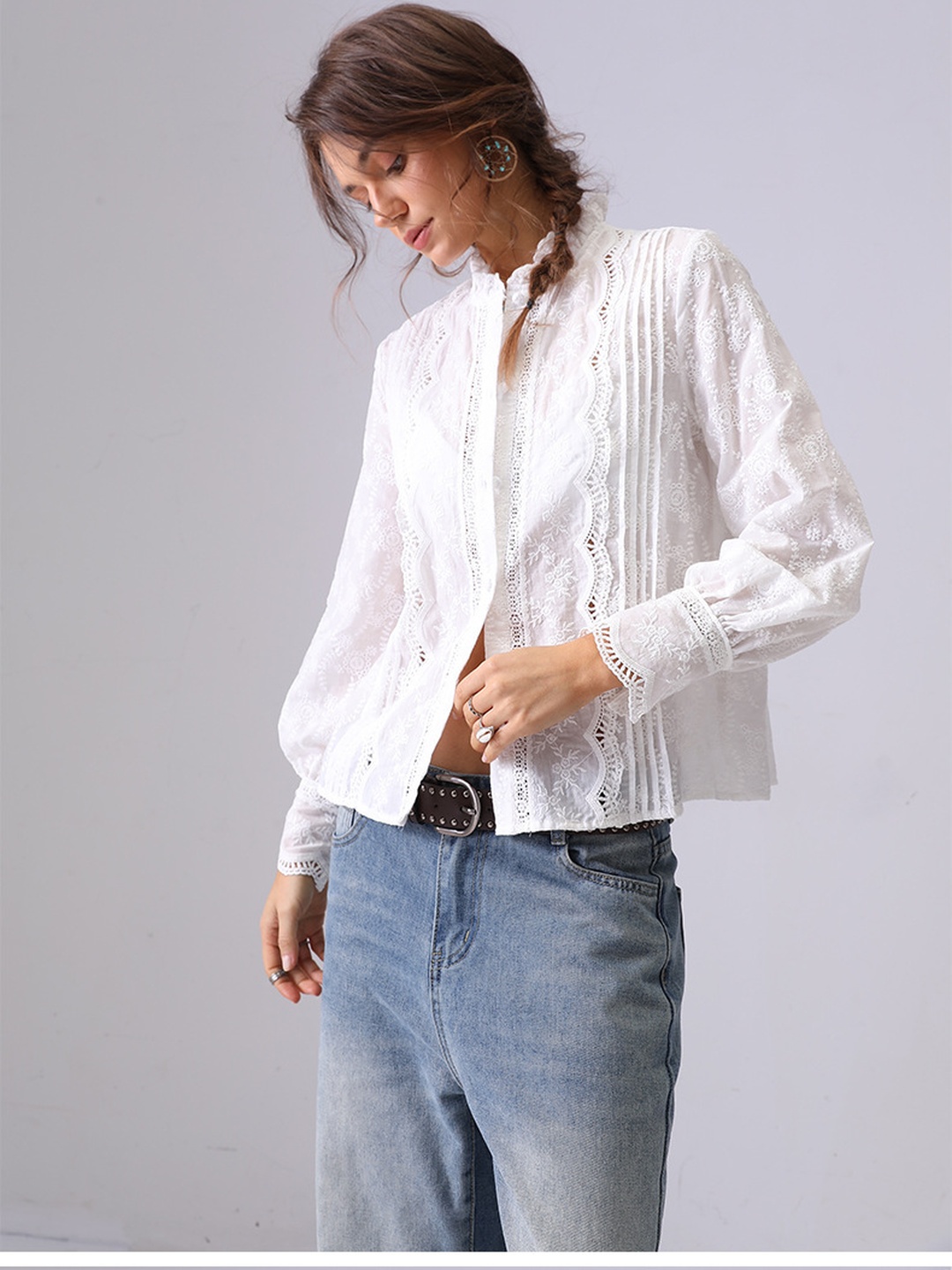  White Lace Details Embroidered Long Sleeve Blouse