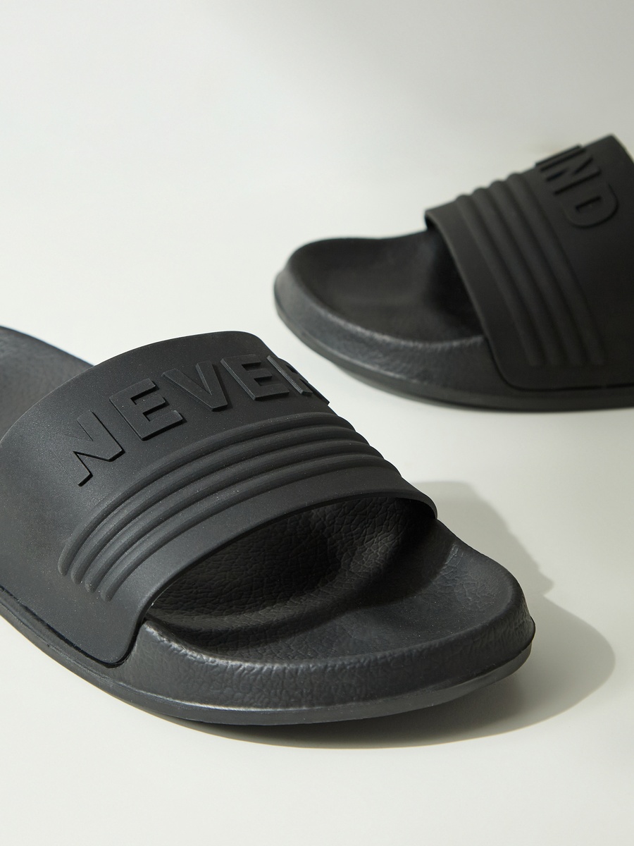 Typography Embossed Beach Slippers