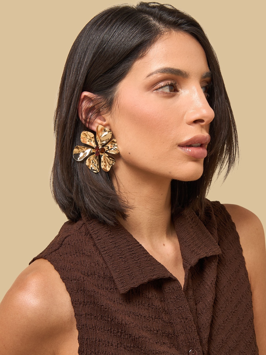 Floral Earrings with Pushback Closure