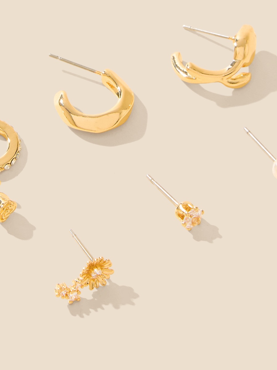 Pack of 6 - Assorted Earrings with Pushback Closure