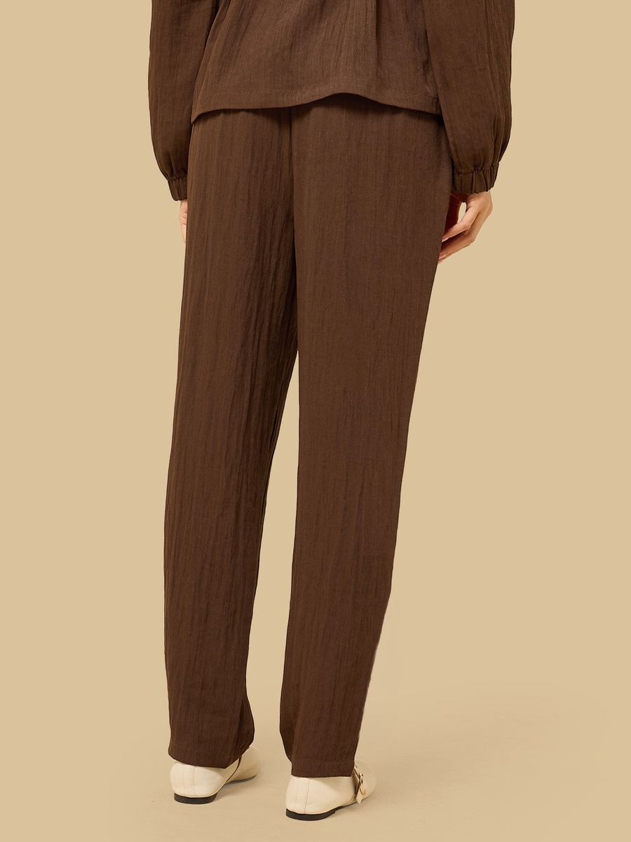 Tapered Fit Pants