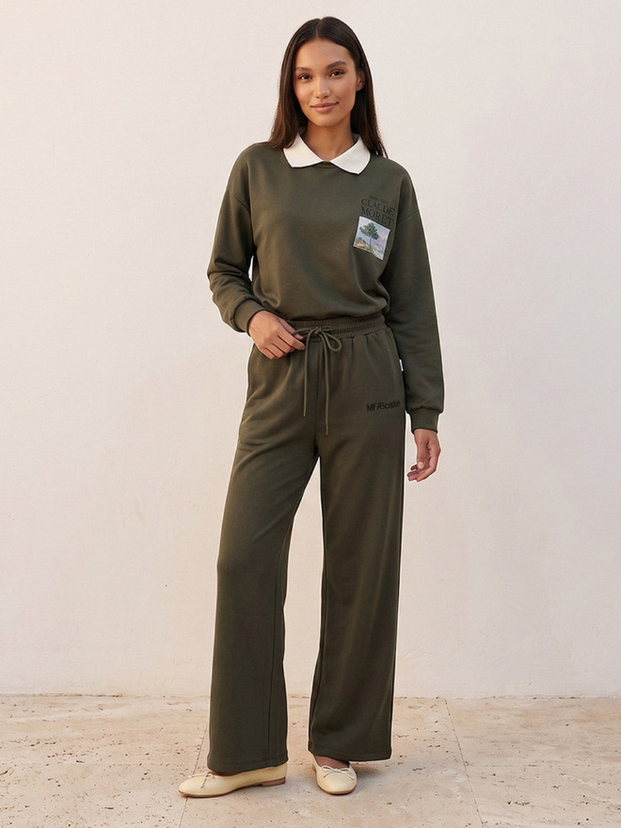 MFA Boston Mid-Rise Cargo Joggers with Embroidery