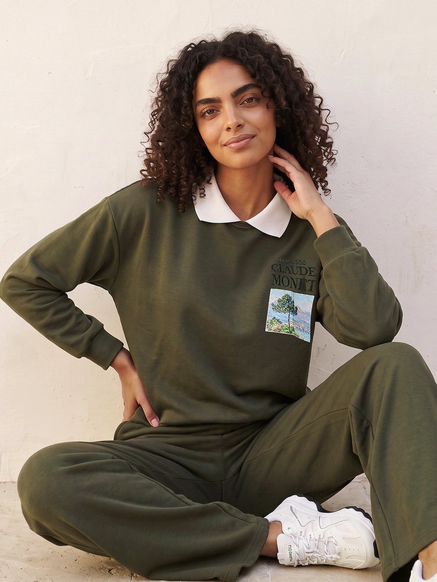 Claude Monet Sweatshirt with Collar