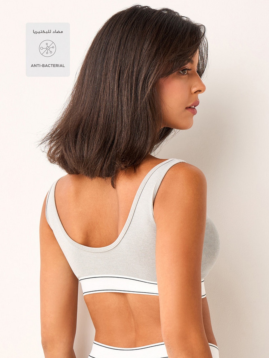 Seamless Bra with Broad Hem Elastic