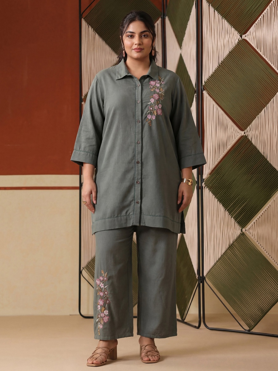 Green Embroidered Rayon Flex Plus Size Co-ord Set 