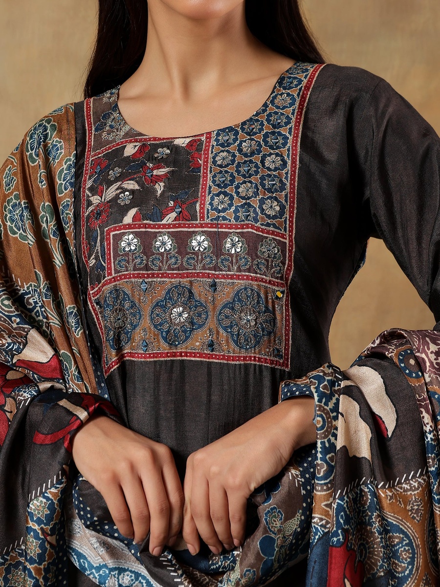 Russian Silk Straight Fit Kurta Pants Dupatta Set