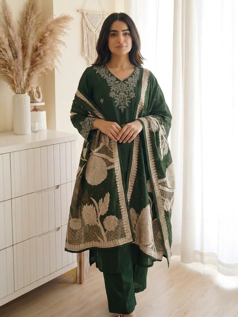 Green Embroidered Muslin Straight Kurta Pants Dupatta Set