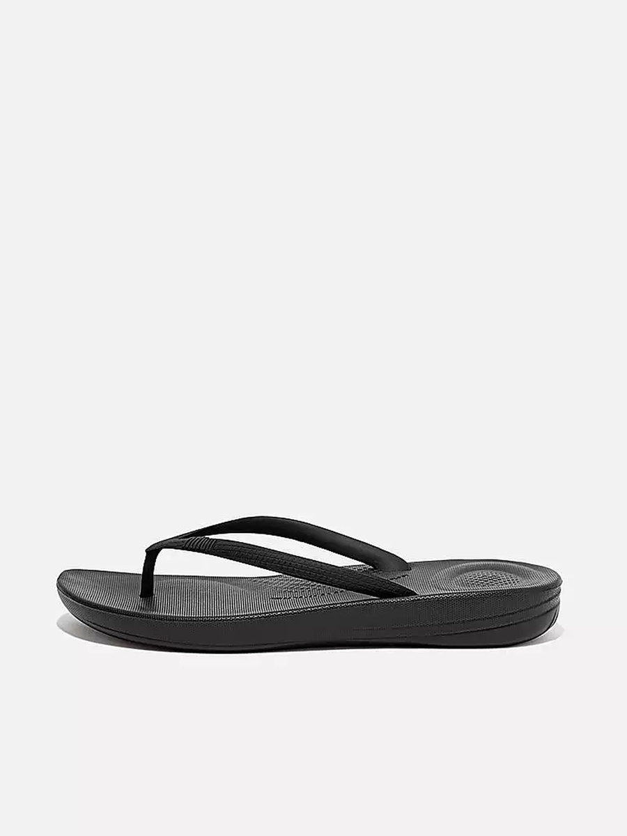 Women Black Plain Flip Flops