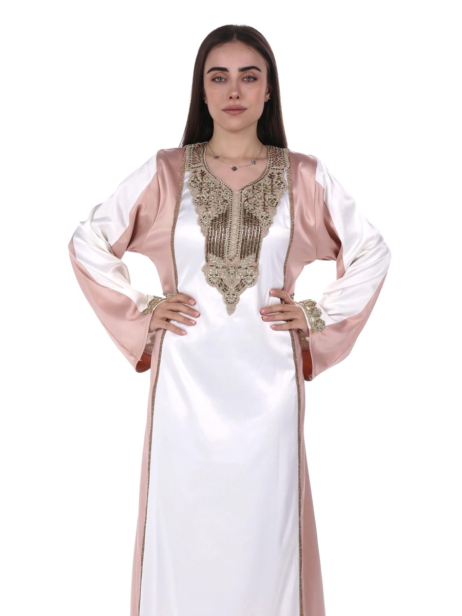 جلابية ساتان مطرزة