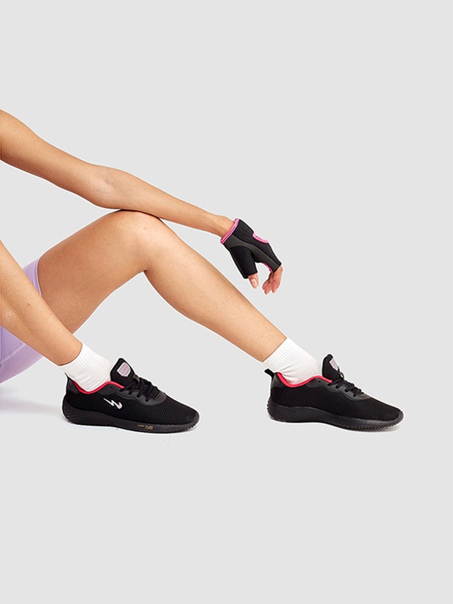 Cristy Mesh Classic Fit Low Top Running Shoes