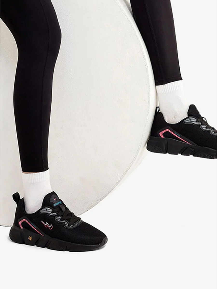 Julius Regular Classic Fit Low Top Sneakers