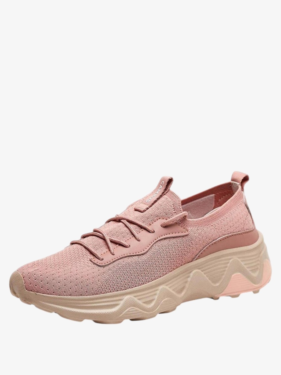 Cleat Classic Fit Low Top Sneakers
