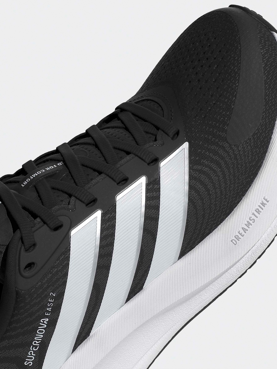 Men Supernova Ease 2 Textured Lace-Up Sports Shoes