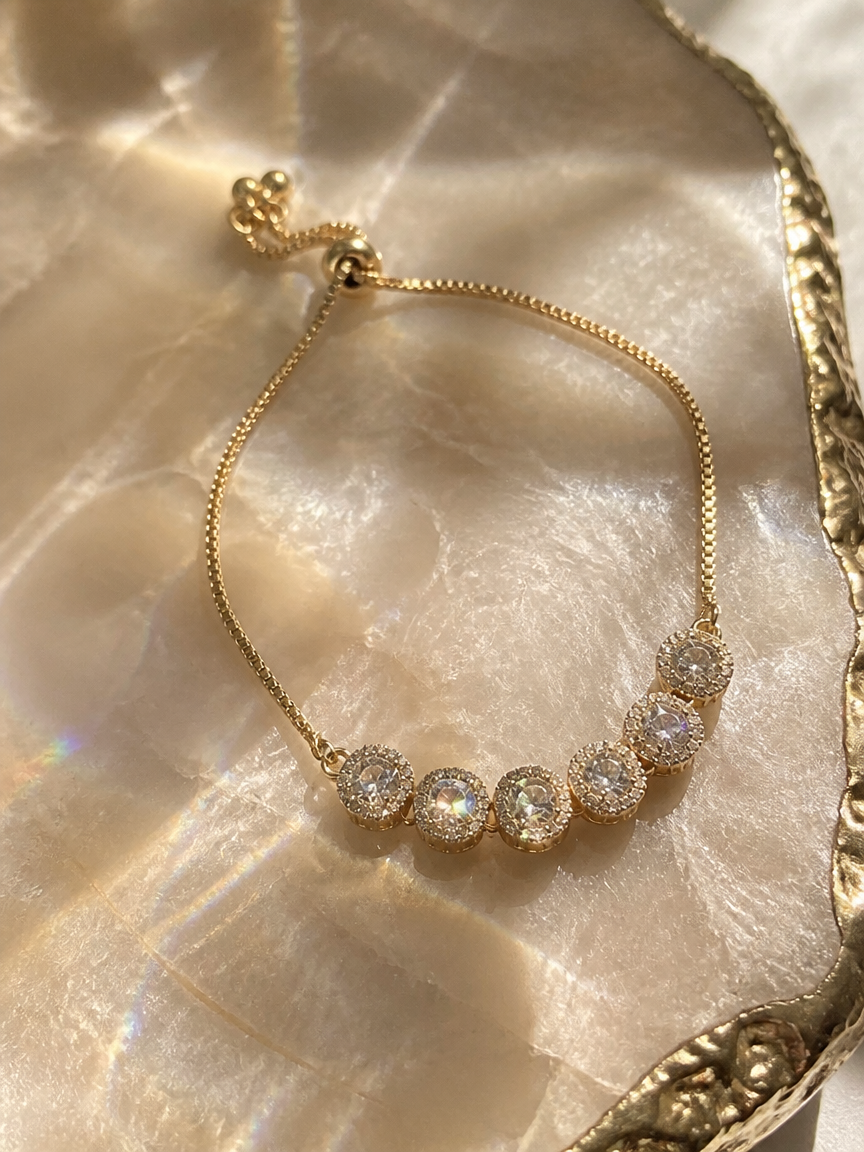 Five Round Halo Zircon Adjustable Gold Thin Bracelet