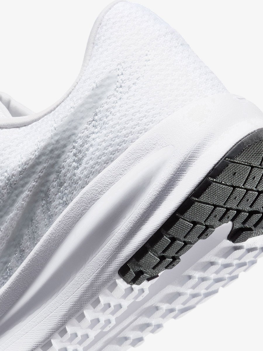 White Run Defy Trainers