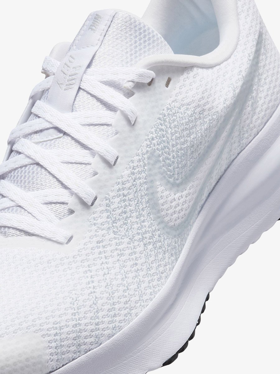 White Run Defy Trainers