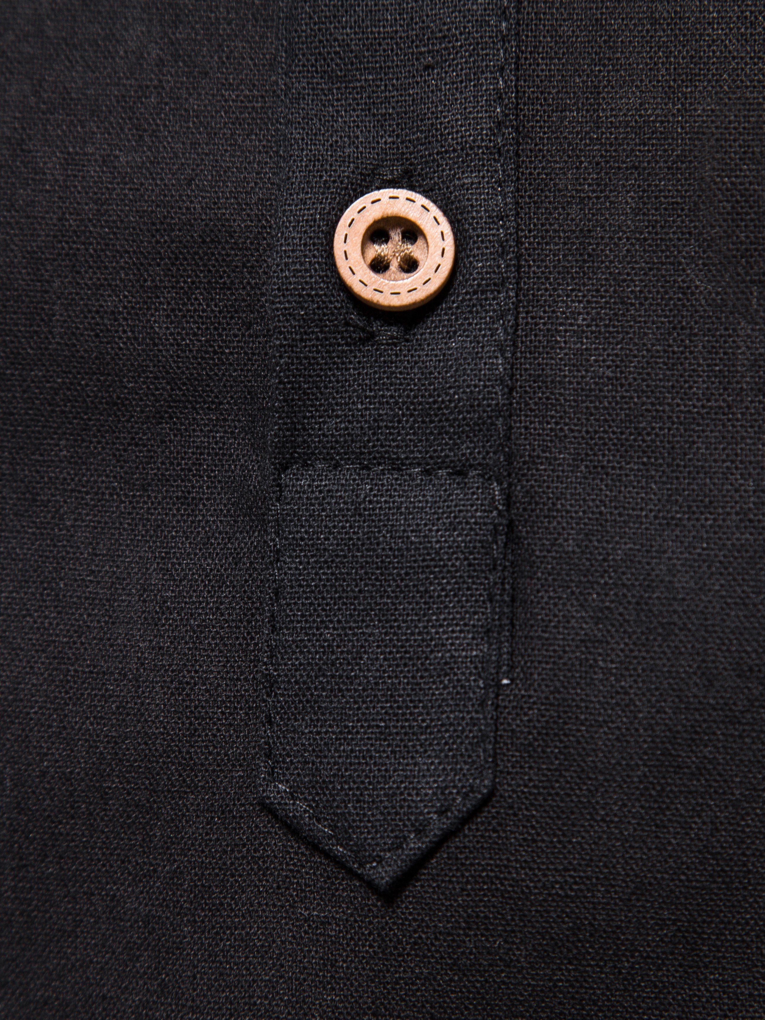 Men Black Short-Sleeve Stand Collar Shirt
