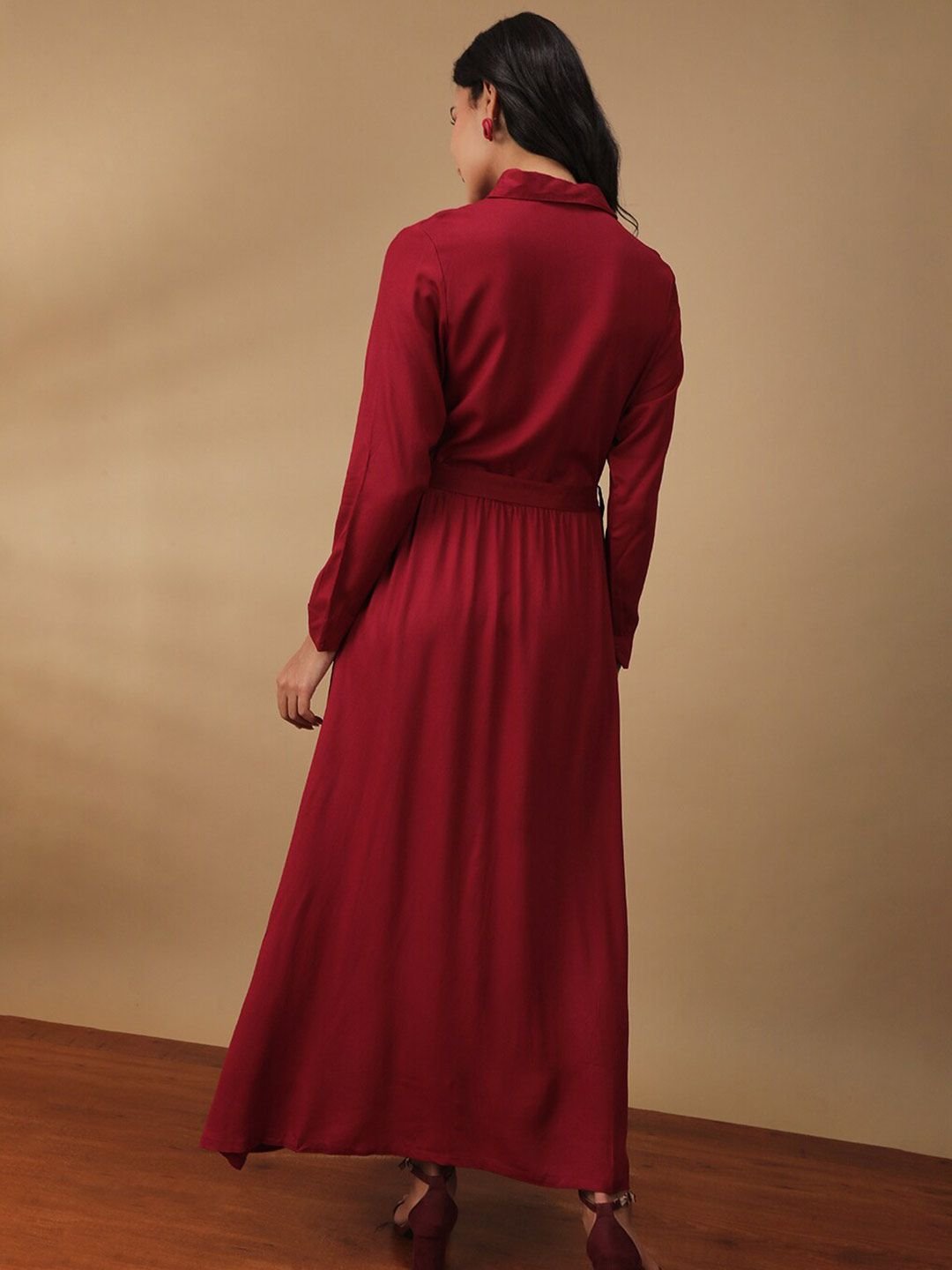 Burgundy Solid Collared A-Line Maxi Dress