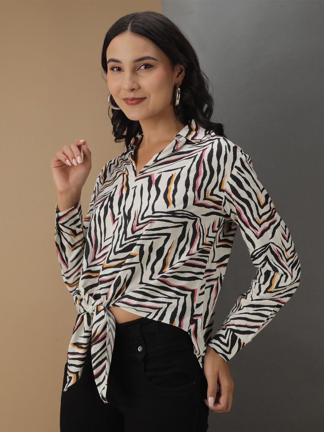 Off White Solid Long Sleeves Slim Shirt