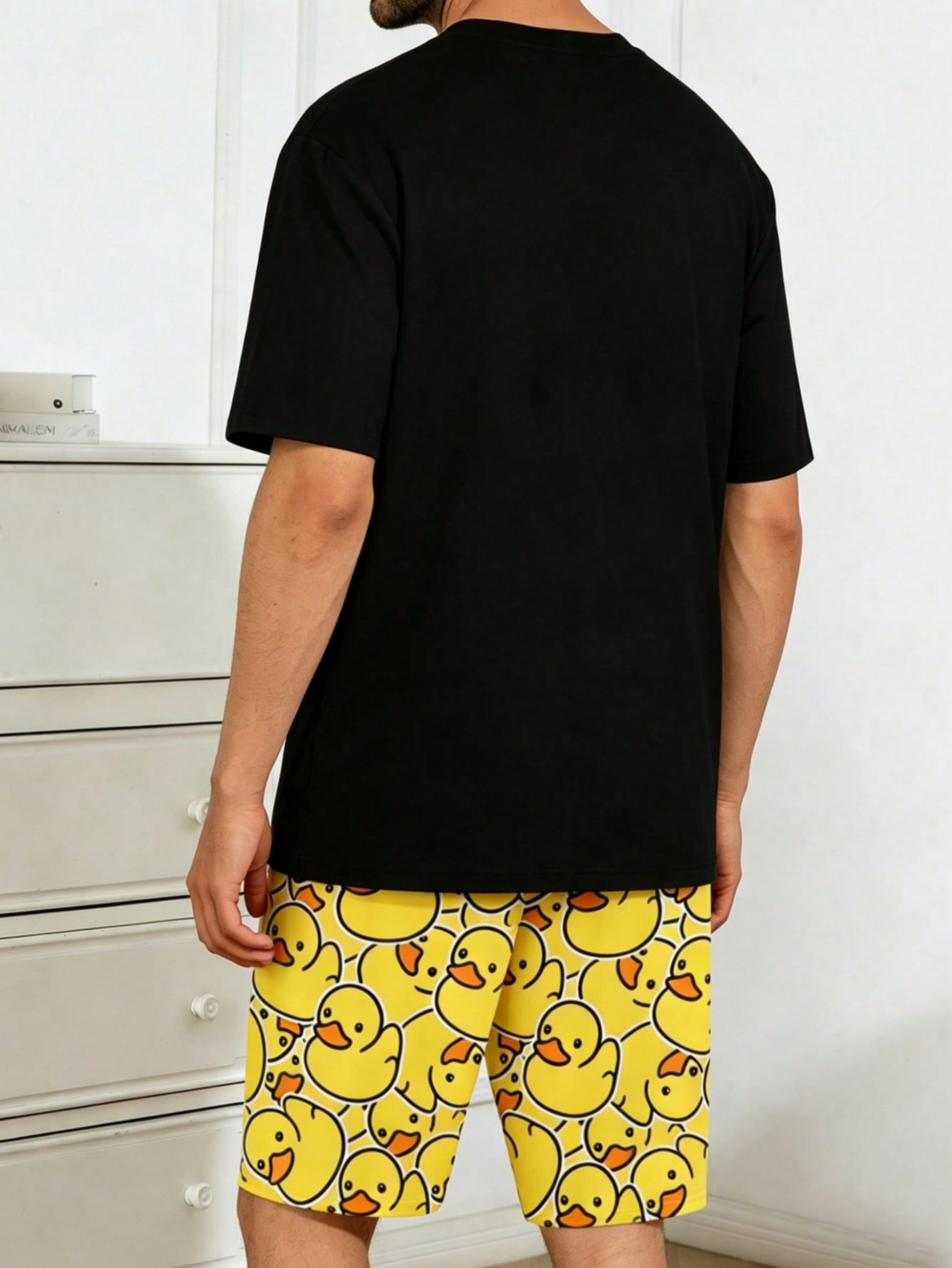 Men Printed Duck Pyjama Set