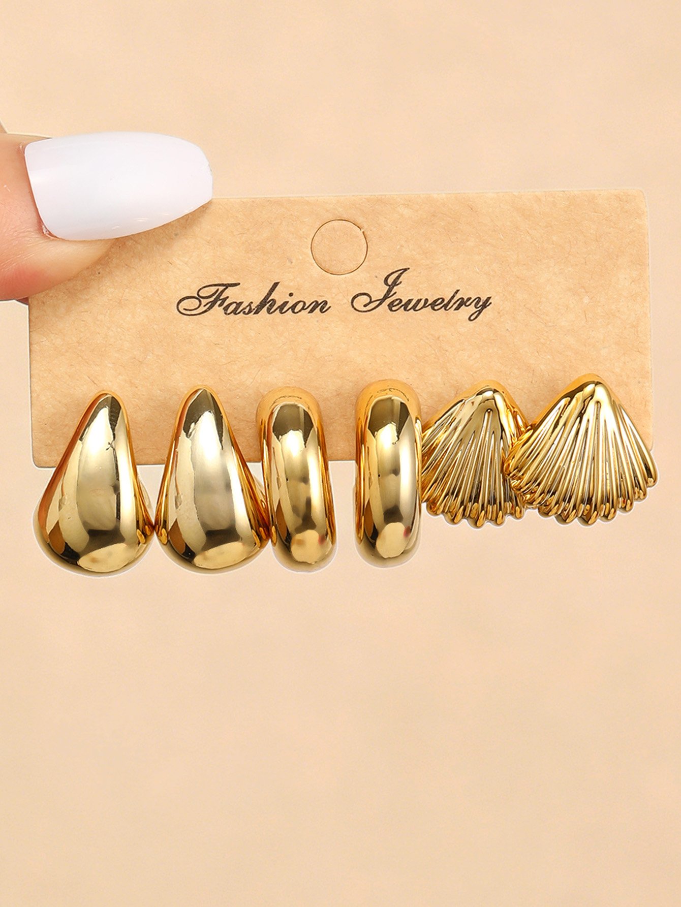 Golden Scallop Shell Stud Earrings