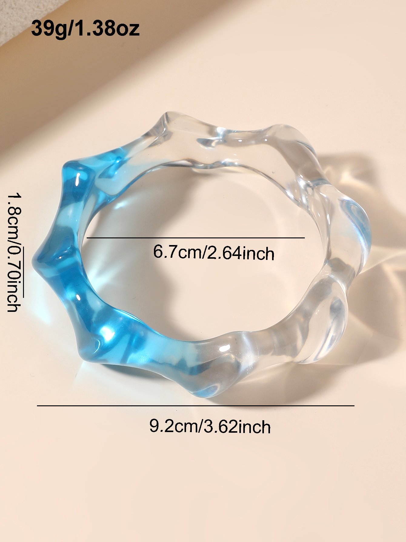 Gradient Wavy Resin Bangle Bracelet