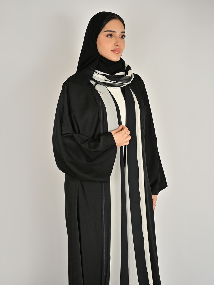 Reversible Flared Abaya with Wide Sleeves
