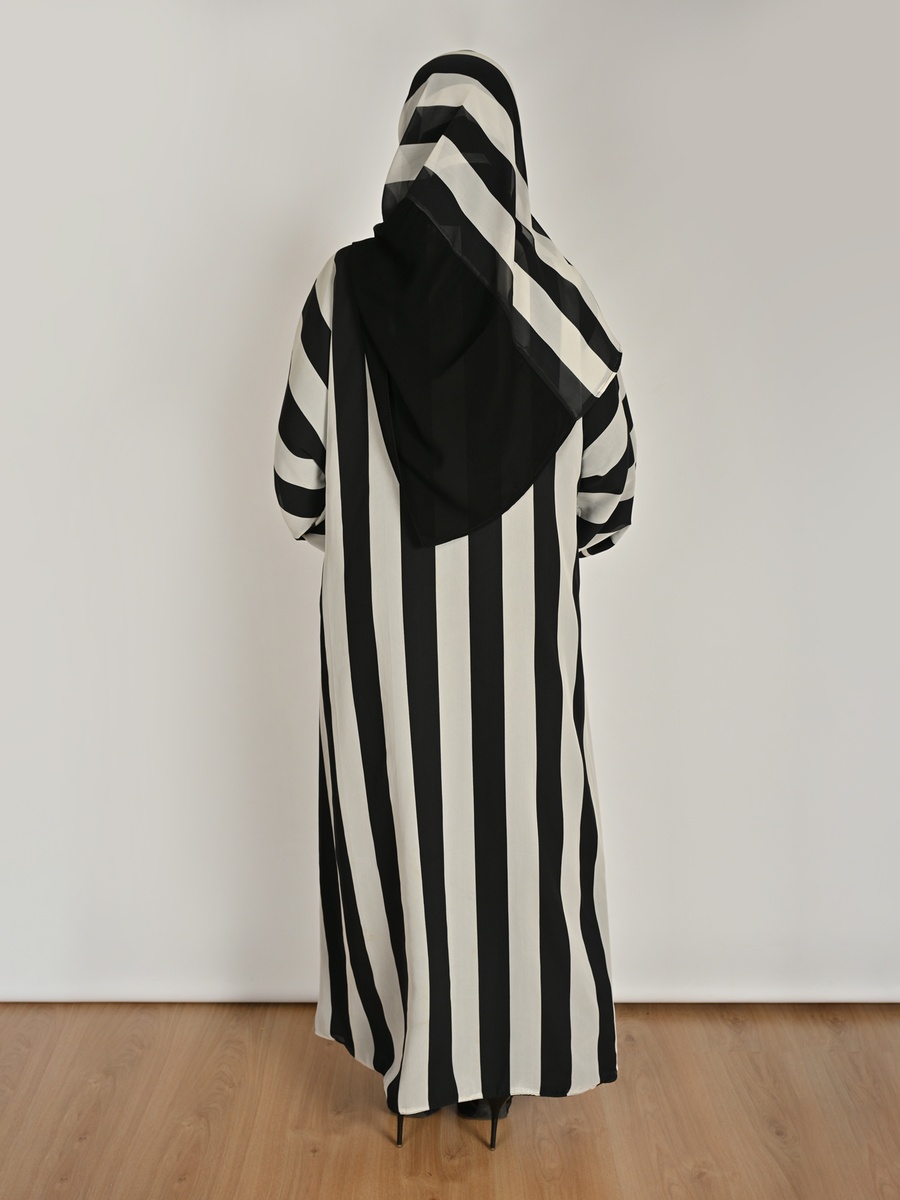 Reversible Flared Abaya with Wide Sleeves